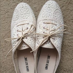 lower east side cream lace oxfords/loafers